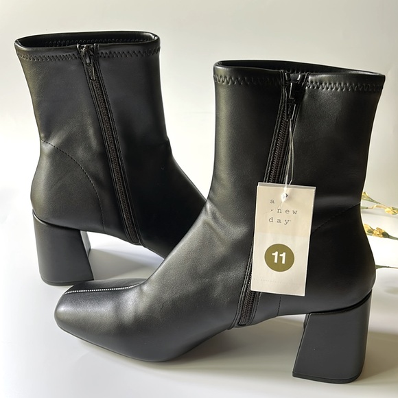 A New Day Target Pippa Stretch Ankle Chunky Block Heel Boots Faux Leather Black - Picture 5 of 11
